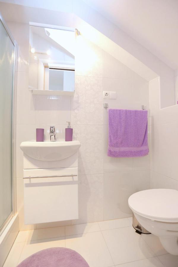 Apartments With A Parking Space Omis - 10362 Exterior foto